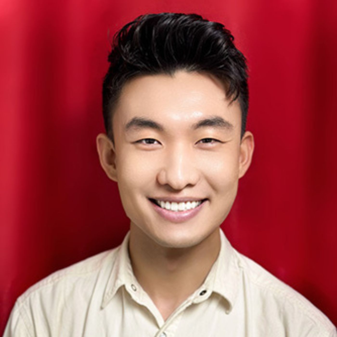 Darren Huang, an 88 Keys Music Academy teacher, in a red background.