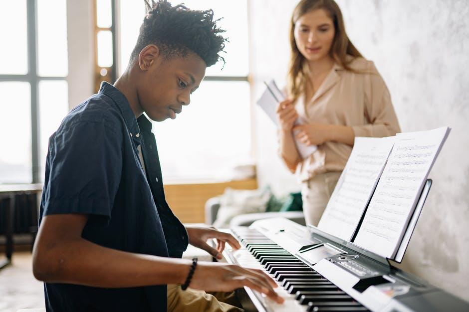piano lessons, piano lessons San Marino, music school San Marino